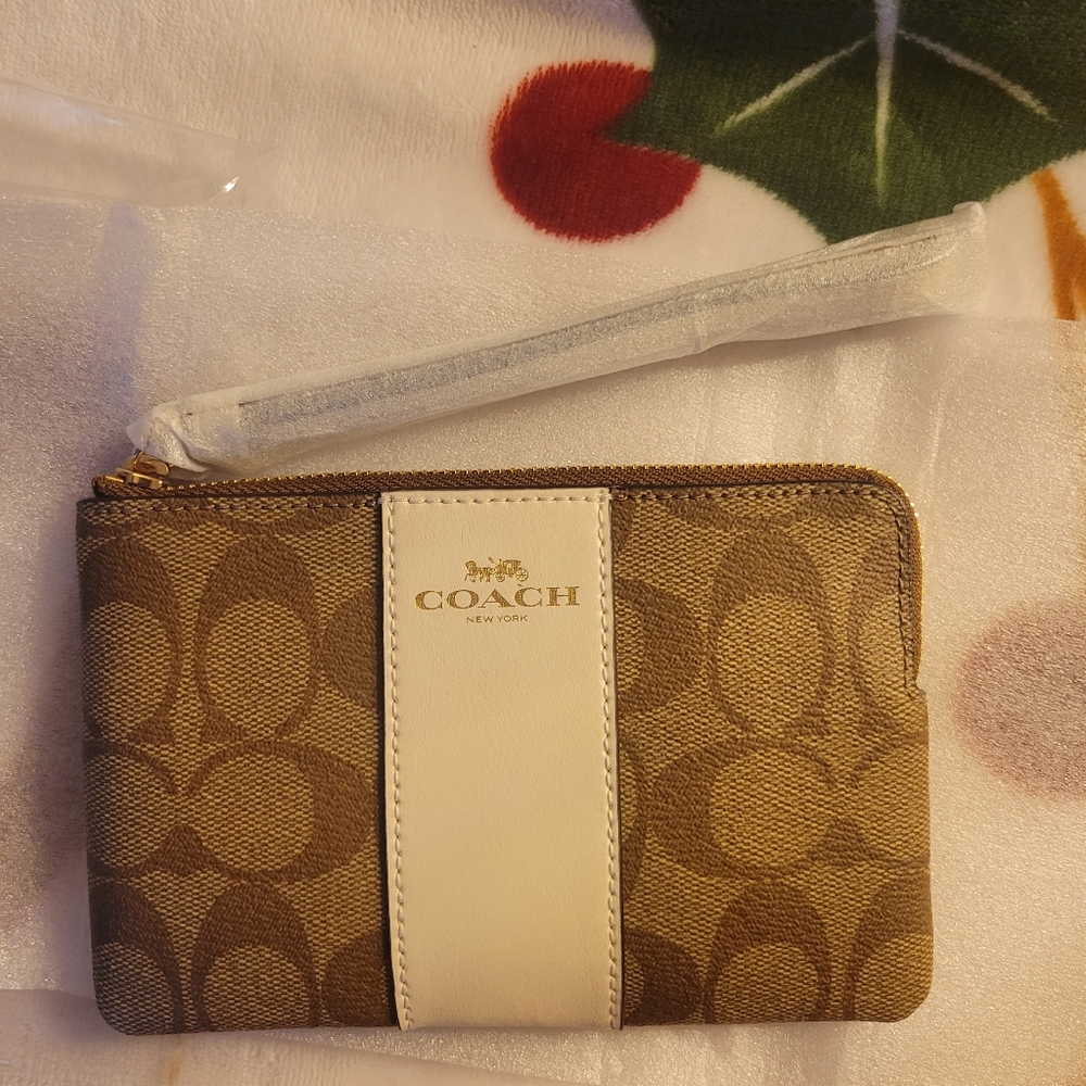 *Sold*Coach Wristlet